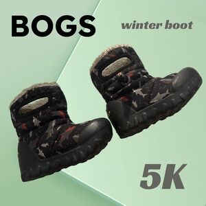 👍*VGUC* BOGS | 5 K | Toddler Winter Boots - Snow - Shark pattern